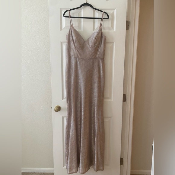 Hayley Paige Occasions Dresses & Skirts - Hayley Paige Metallic Dusty Rose Formal Dress